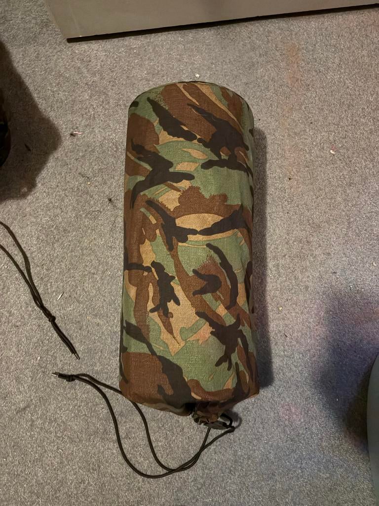 Matje slaapzak m90 - Camouflage slaapzak, Caravans en Kamperen, Slaapzakken, Ophalen of Verzenden, Gebruikt