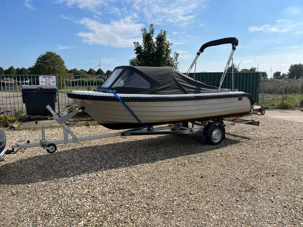 Sloep 5,6 meter, 20 pk Suzuki + trailer, Watersport en Boten, Ophalen, Zo goed als nieuw