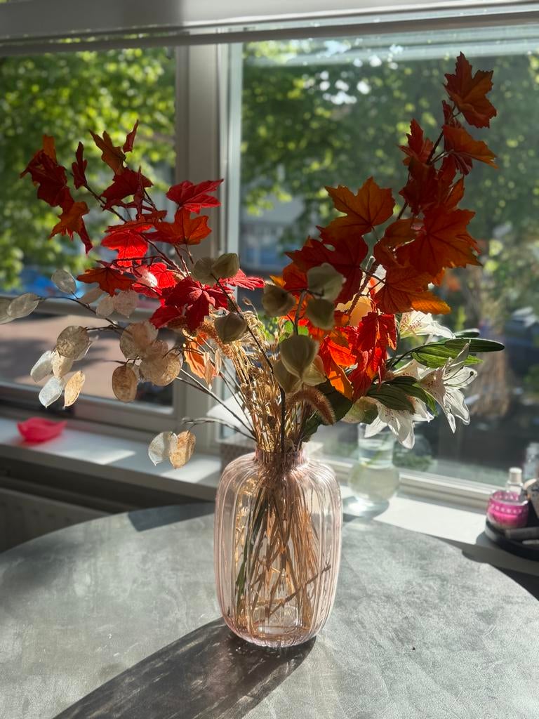 Leenbakker vaas licht roze met neppe bloemen, Ophalen, Overige kleuren, Minder dan 50 cm, Glas