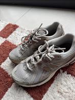 New Balance 1906 beige maat 38,5, Kleding | Dames, Schoenen, Ophalen of Verzenden, Gedragen, Beige, Sneakers of Gympen