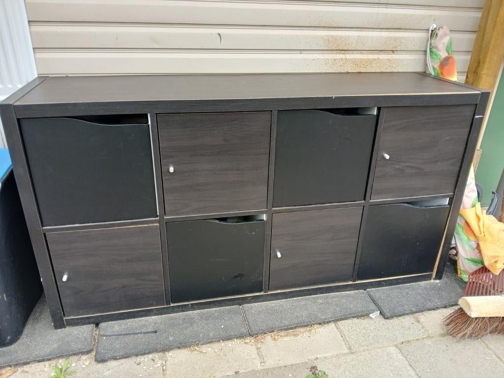 Zwarte IKEA Kallax kast met deurtjes, Verzenden