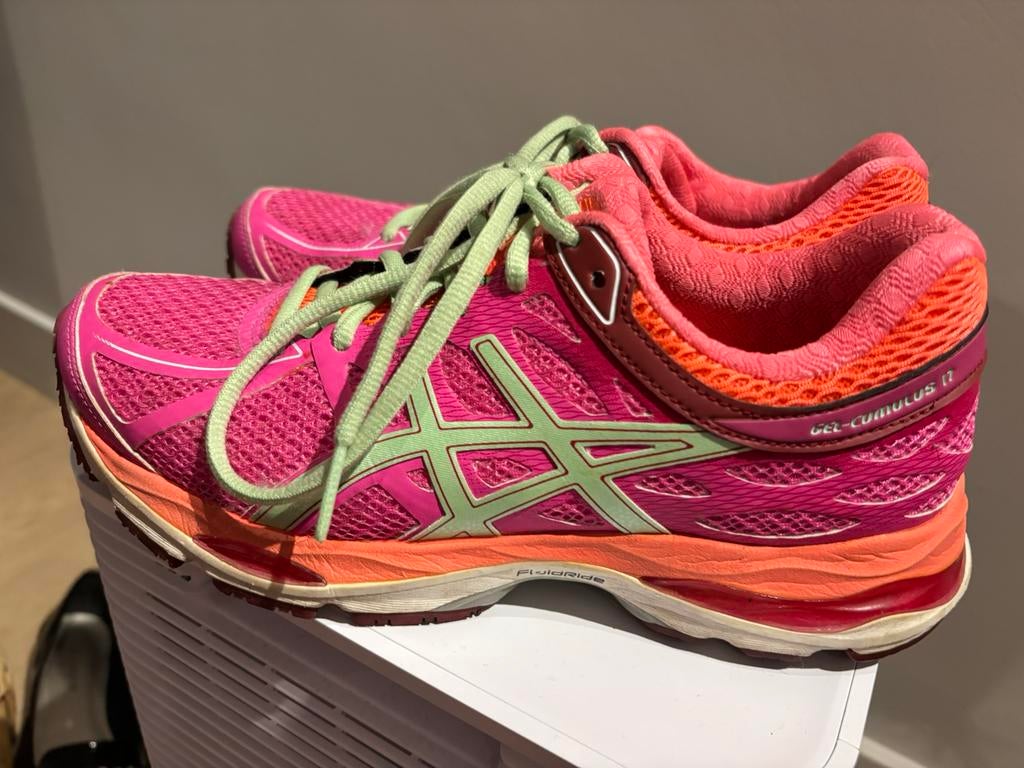Asics gel cumulus 17 maat 38, Ophalen of Verzenden, Zo goed als nieuw, Sneakers of Gympen