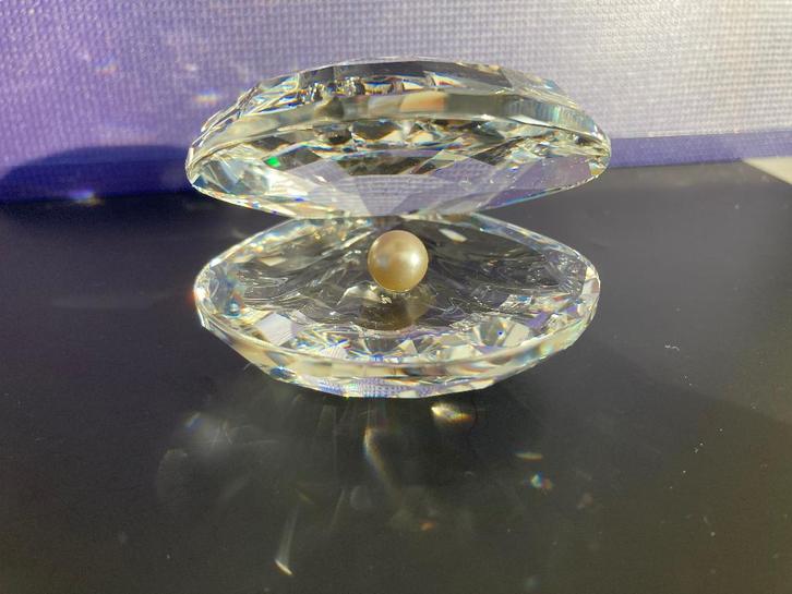 Swarovski Oester met parel, Verzamelen, Swarovski, Zo goed als nieuw, Figuurtje, Ophalen of Verzenden