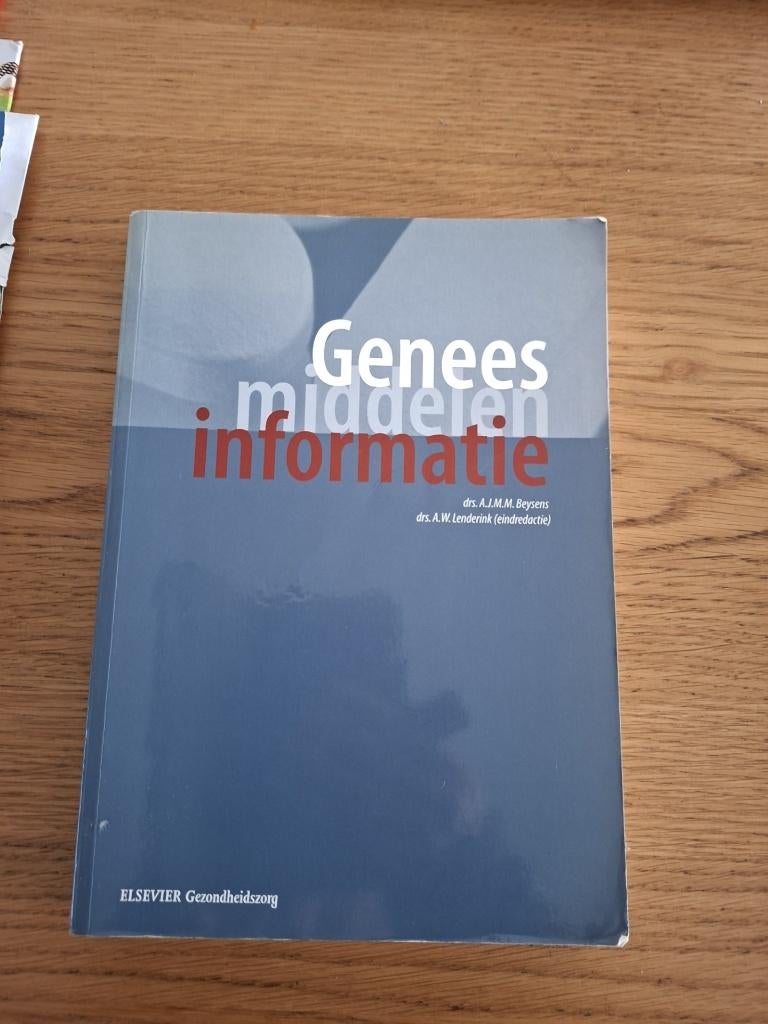 Genees middelen informatie boek, Boeken, Ophalen of Verzenden, Gelezen, Drs.a.j.m.m.beysens