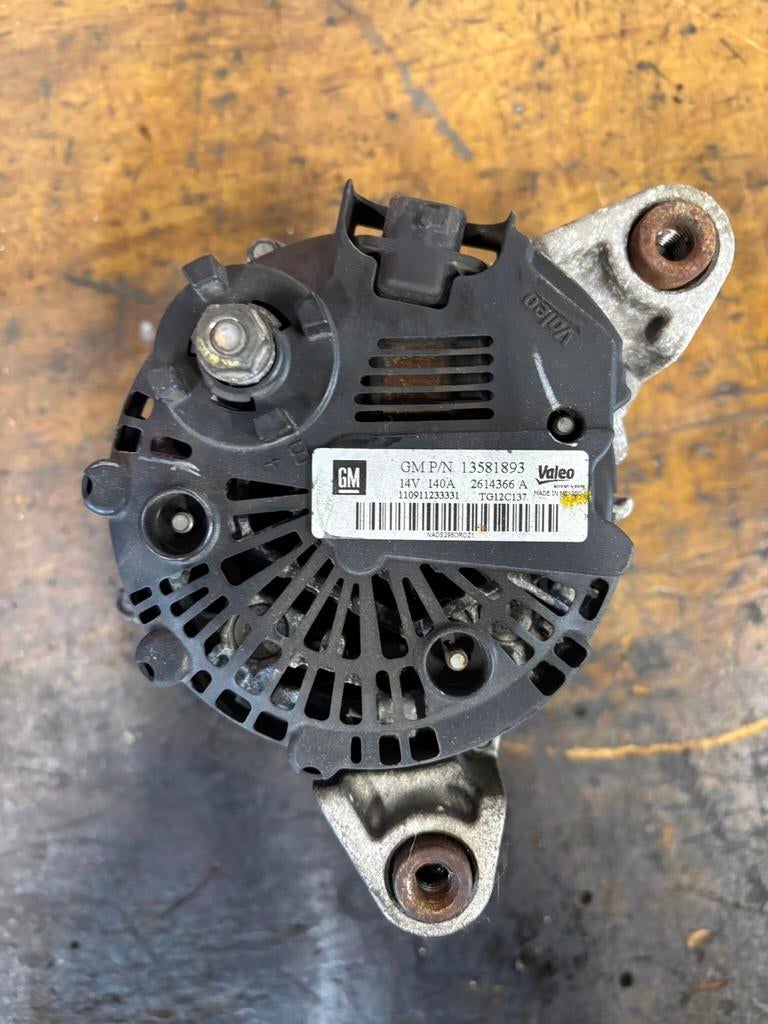 Opel Corsa D Dynamo startmotor, Ophalen of Verzenden, Nieuw, Opel