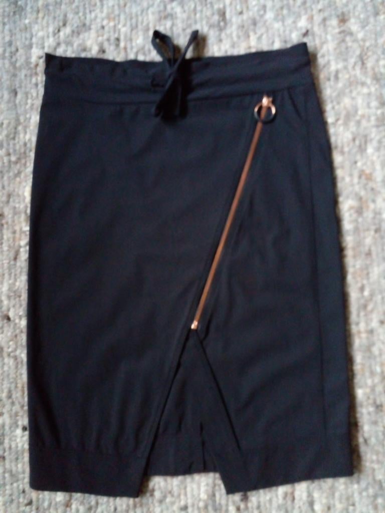 JANE LUSHKA travelstof rok zwart maat S, Kleding | Dames, Zwart, Ophalen of Verzenden, Zo goed als nieuw, Jane Lushka