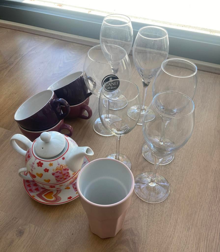 Gratis glazen & kopjes, Ophalen, Glas, Overige stijlen, Glas of Glazen