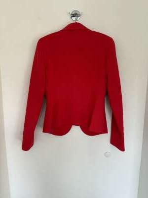 Rinascimento rode colbert mt m 40.00, Maat 38/40 (M), Rinascimento, Nieuw, Ophalen of Verzenden