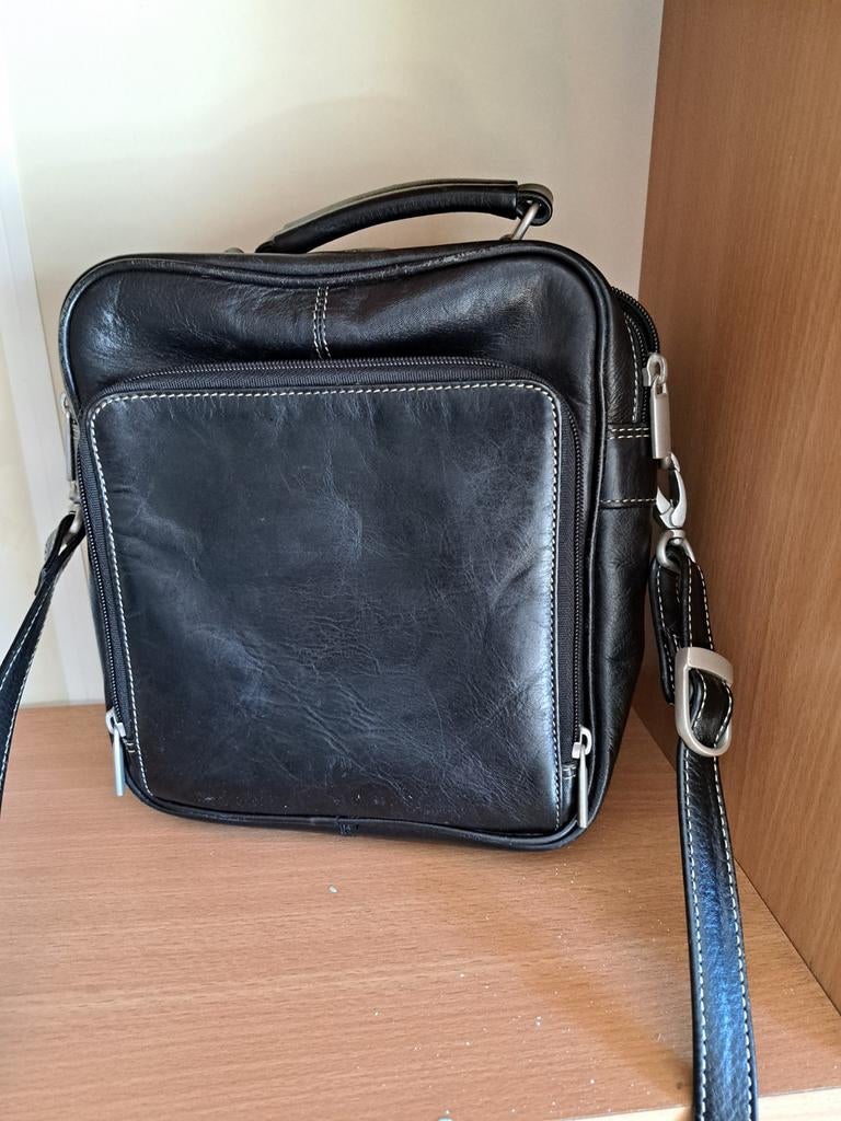 Leren heren schoudertas met ritsvakken (H24xB21xD9 cm), Sieraden, Tassen en Uiterlijk, Tassen | Schoudertassen, Ophalen of Verzenden
