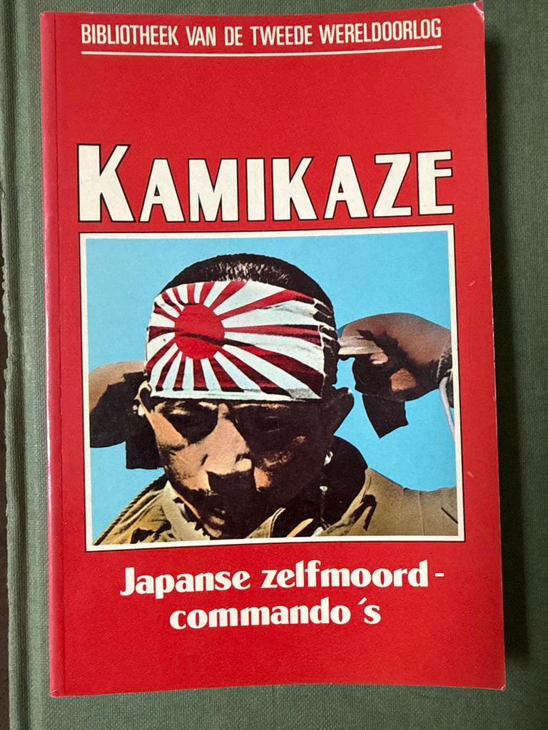 Kamikaze: Japanse zelfmoord-commando's, Ophalen of Verzenden, Tweede Wereldoorlog, Gelezen, Overige onderwerpen