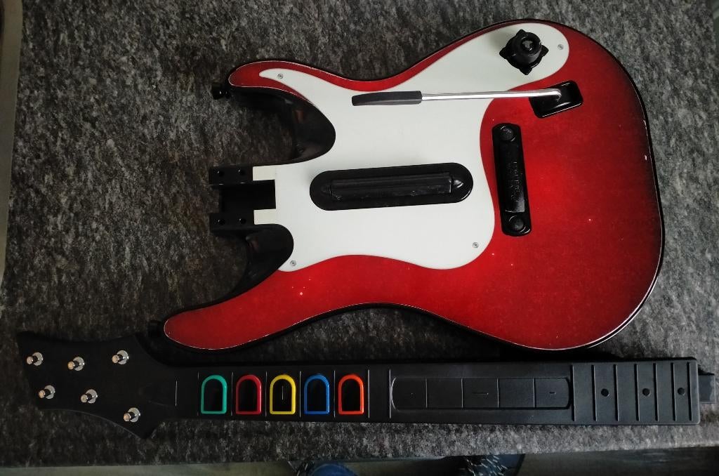 red octane band hero gitaar voor ps2 en ps3, Spelcomputers en Games, Ophalen, Muziek, 1 speler, Zo goed als nieuw