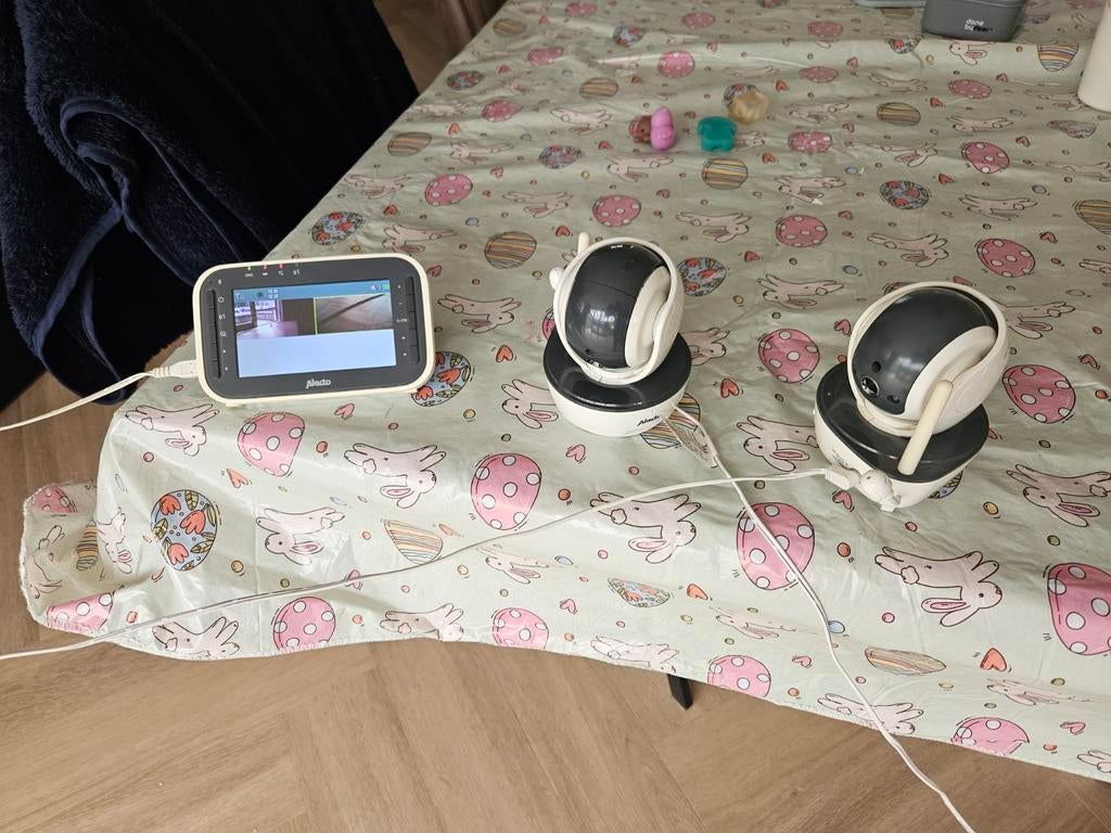 Alecto babyfoon met 2 camera's, Ophalen, Gebruikt, Minder dan 100 meter, Camera