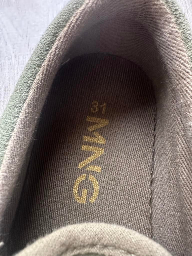 Leuke kinderschoenen, Kinderen en Baby's, Kinderkleding | Schoenen en Sokken, Gebruikt, Schoenen, Jongen of Meisje, Ophalen of Verzenden