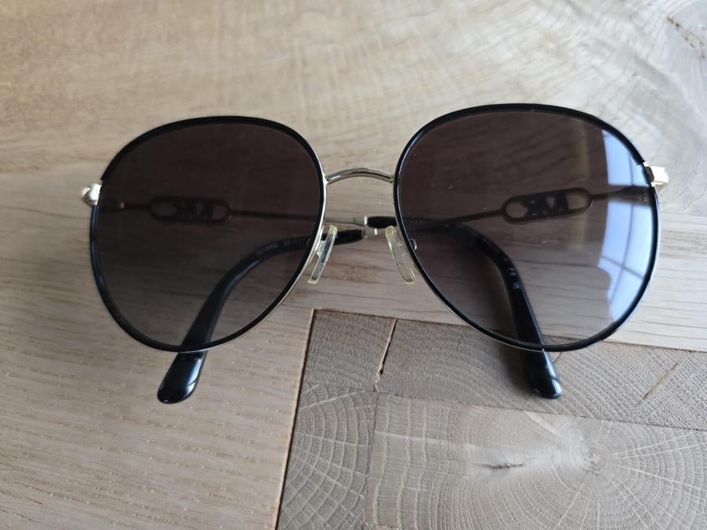 Stijlvolle Michael Kors Zonnebril met Hoesje en Doekje, Overige merken, Zonnebril, Zwart, Ophalen of Verzenden
