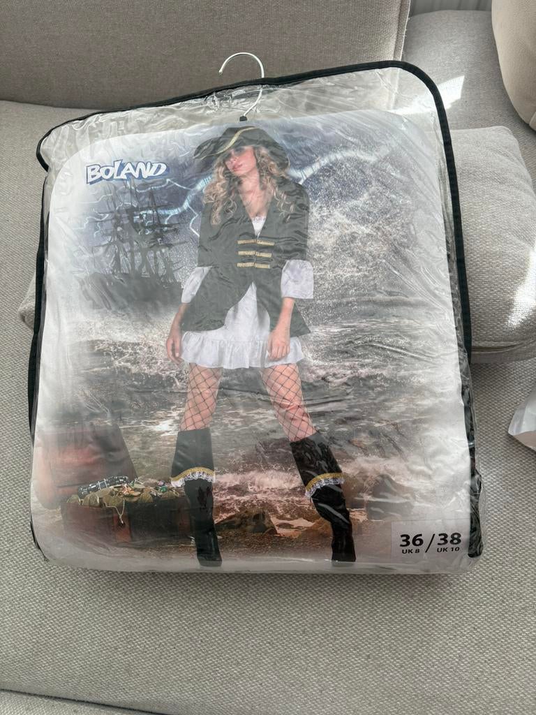 Vrouwen piraat verkleedpak, Ophalen, Zo goed als nieuw, Maat 36 (S), Carnaval