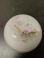 Limoges Porseleinen Schaaltje met Bloemmotief, Ophalen of Verzenden