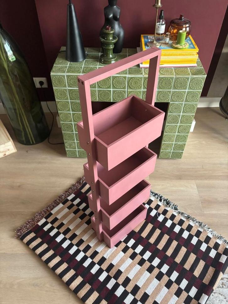 Leuk roze opgeknapt kastje, Huis en Inrichting, Kasten | Overige, Zo goed als nieuw, Ophalen