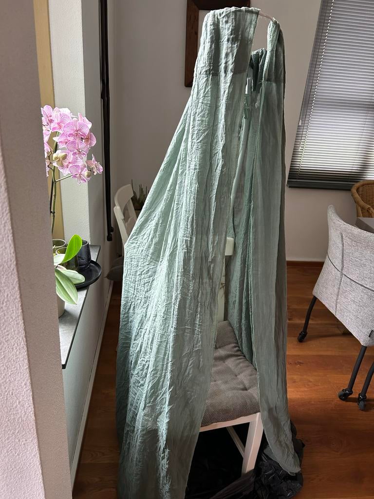 Kleedhokje / Gordijn voor wiegje (incl. gordijn en stang), Ophalen, Gebruikt, 50 tot 100 cm, 150 tot 200 cm