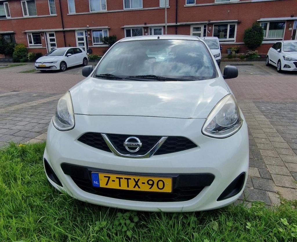 Nissan Micra Visia 1.2 - 5-Deurs 2014 - Metallic Wit, Auto's, Voorwielaandrijving, Stof, 31 €/maand, 4 cilinders