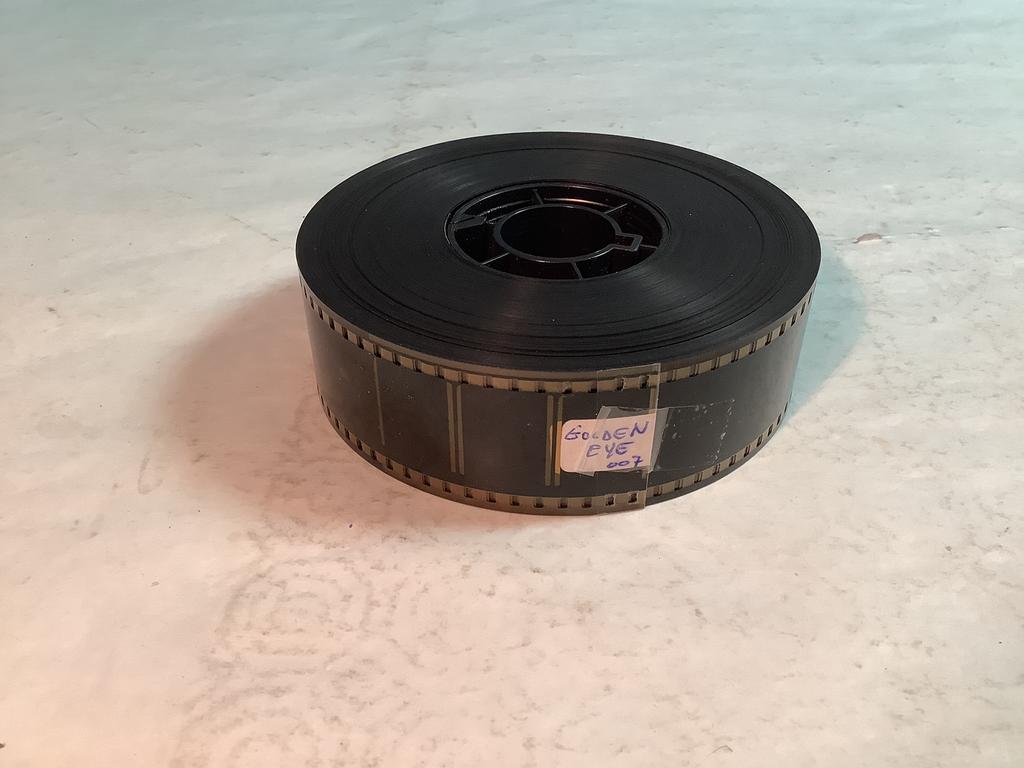 GOLDENEYE   filmtrailer  35 mm, Audio, Tv en Foto, Filmrollen, Ophalen of Verzenden, 35mm film