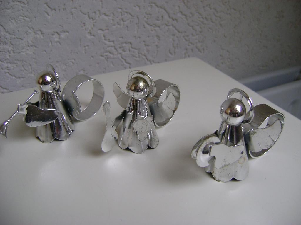 3kerst engeltjes voor servet zilverkleur viool trompet 8lx7h, Diversen, Kerst, Ophalen of Verzenden, Zo goed als nieuw