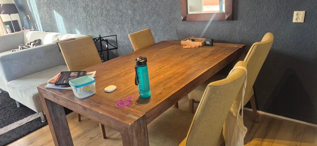 Eet Tafel & Stoelen, Ophalen