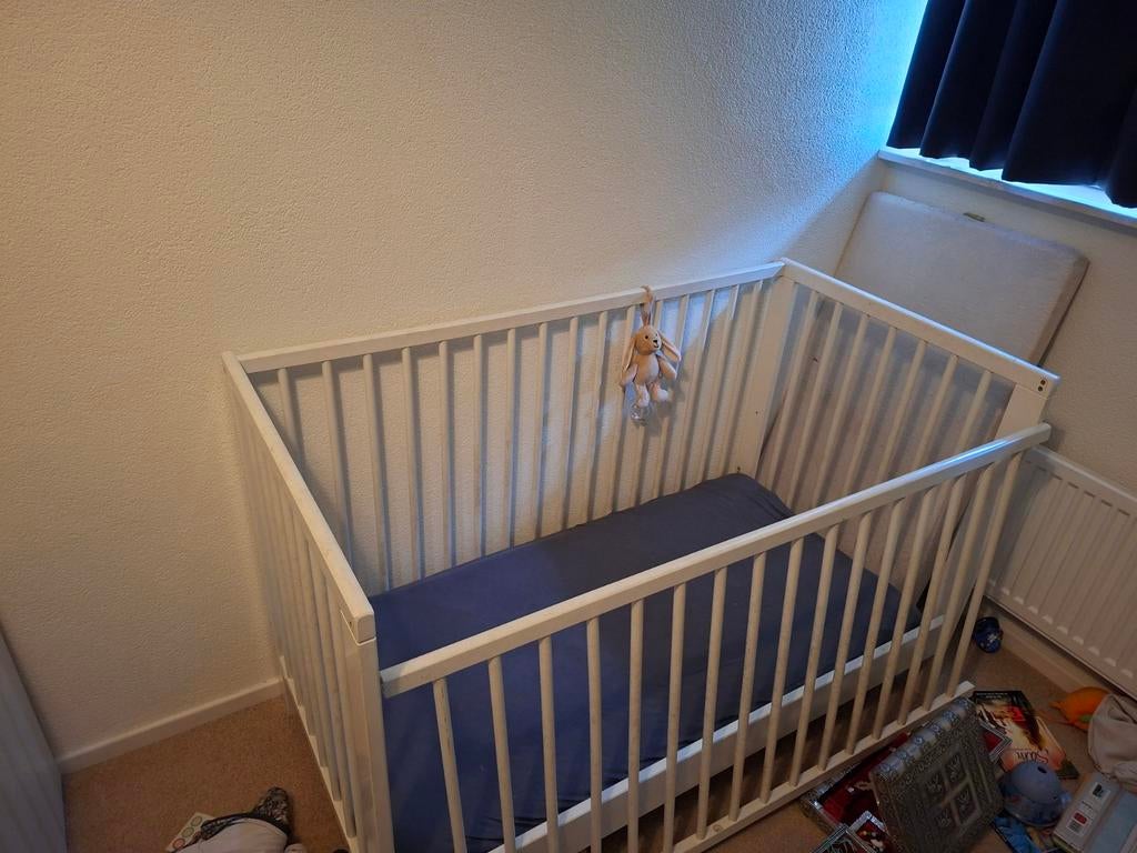 Ikea ledikant wit, Kinderen en Baby's, Babywiegjes en Ledikanten, Ophalen of Verzenden, Gebruikt, Ledikant