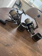 2x Shimano Biomaster XSA Big Pit Vismolen met extra spoelen, Ophalen of Verzenden, Gebruikt, Molen