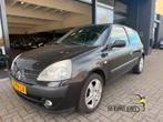 Renault Clio 1.4-16V Dynamique Basis / apk 3-2027, Voorwielaandrijving, Zwart, Handgeschakeld, Grijs
