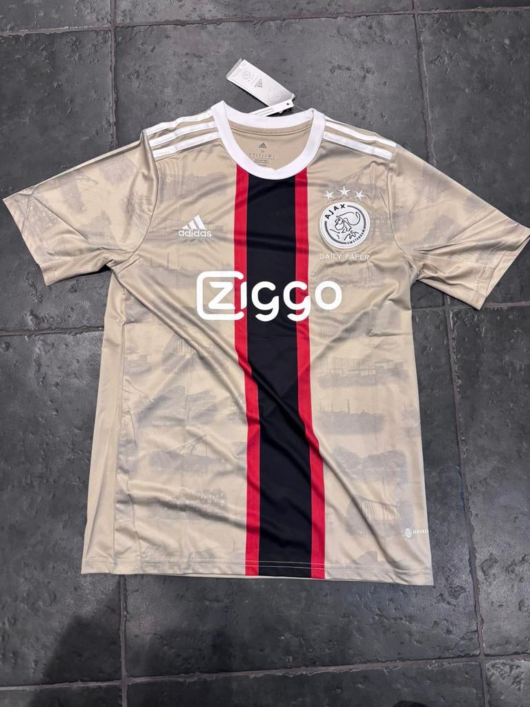 Ajax x daily paper 3e tenue 2022-2023, Sport en Fitness, Voetbal, Maat M, Ophalen of Verzenden, Nieuw, Shirt