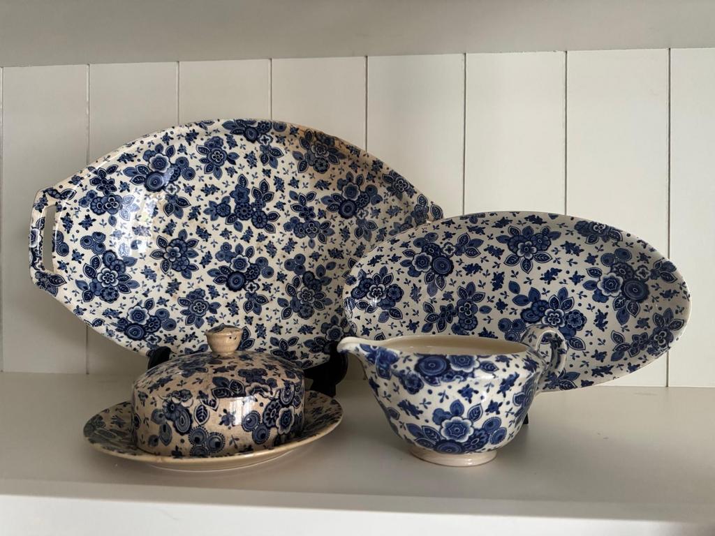Beatrix servies - Blauw bloemenpatroon, Gebruikt, Overige typen, Ophalen of Verzenden, Overige stijlen