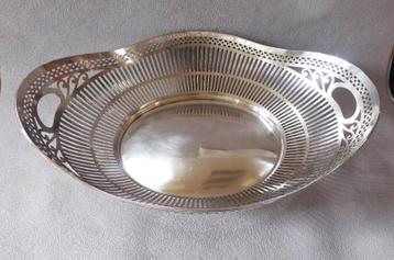 Grote Nederlands zilveren broodmand beschikbaar voor biedingen