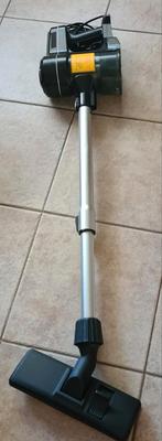 Steelstofzuiger met lang snoer, Witgoed en Apparatuur, Stofzuigers, Ophalen, Stofzuiger, Zo goed als nieuw, Minder dan 1200 watt