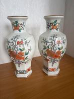 Twee Japanse vazen - 32cm, Ophalen, Gebruikt, Wit, Aardewerk of Porselein