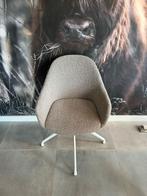 Drie eetkamerstoelen beige / zand met witte poot, Huis en Inrichting, Stoelen, Ophalen, Overige kleuren, Drie, Zo goed als nieuw