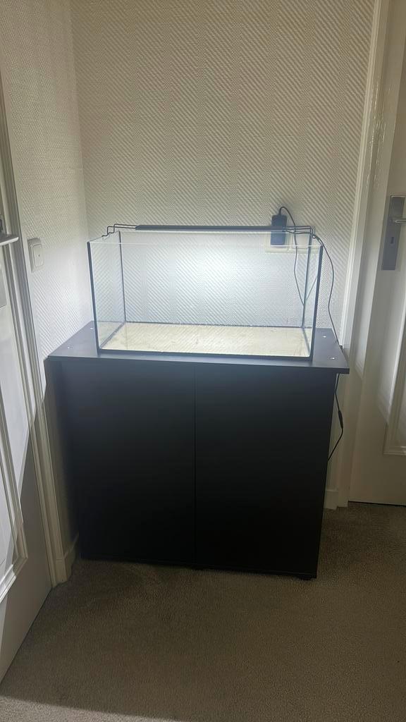 Aquarium 60cm met kast zwart 80cm, Huis en Inrichting, Kasten | Roldeurkasten en Archiefkasten, Zo goed als nieuw, Minder dan 100 cm