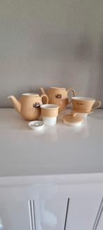 Laaks brocante, Douwe Egberts set koffie- en theepot, Huis en Inrichting, Keuken | Servies, Ophalen, Zo goed als nieuw, Overige stijlen