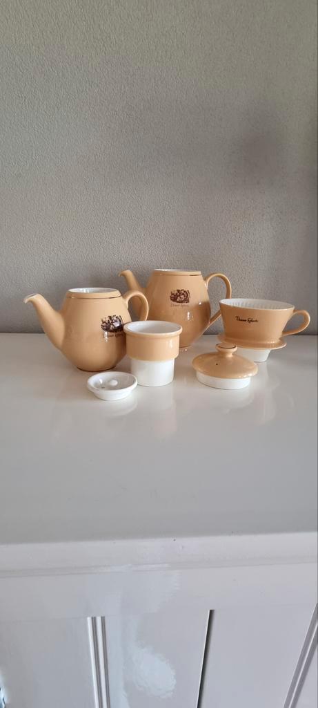 Laaks brocante, Douwe Egberts set koffie- en theepot, Huis en Inrichting, Keuken | Servies, Zo goed als nieuw, Overige typen, Overige stijlen