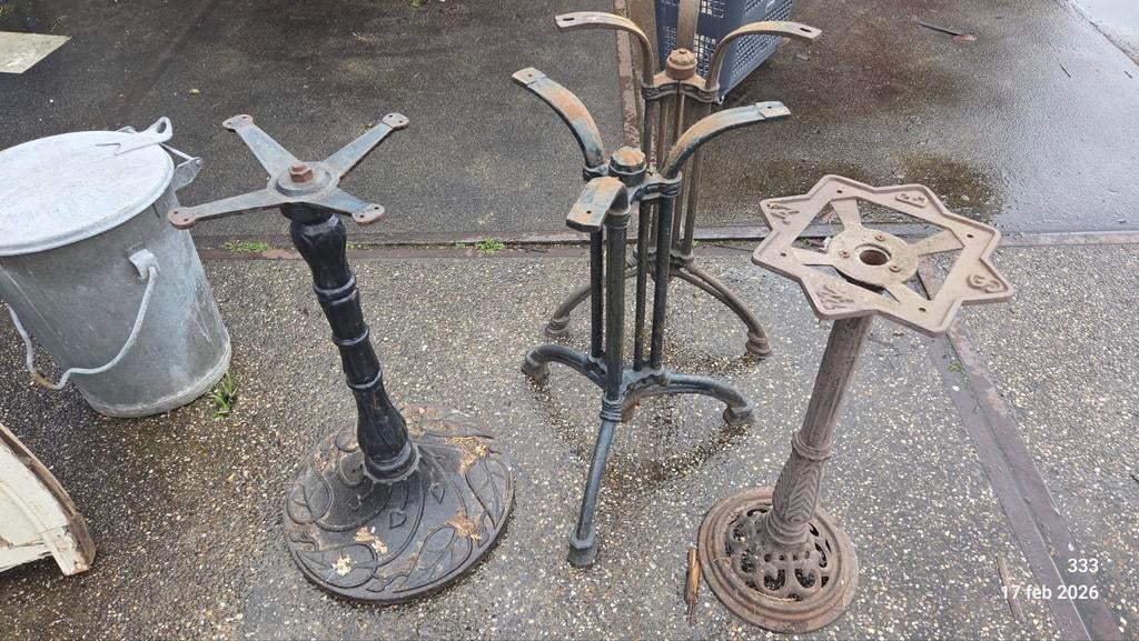 Onderstel tafel.  4 stuks. Vintage gietijzer, Ophalen of Verzenden