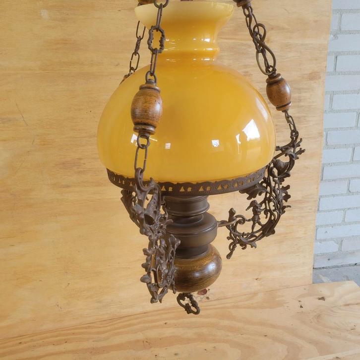Vintage hanglamp geel glas – petroleumstijl, Antiek en Kunst, Antiek | Lampen, Ophalen