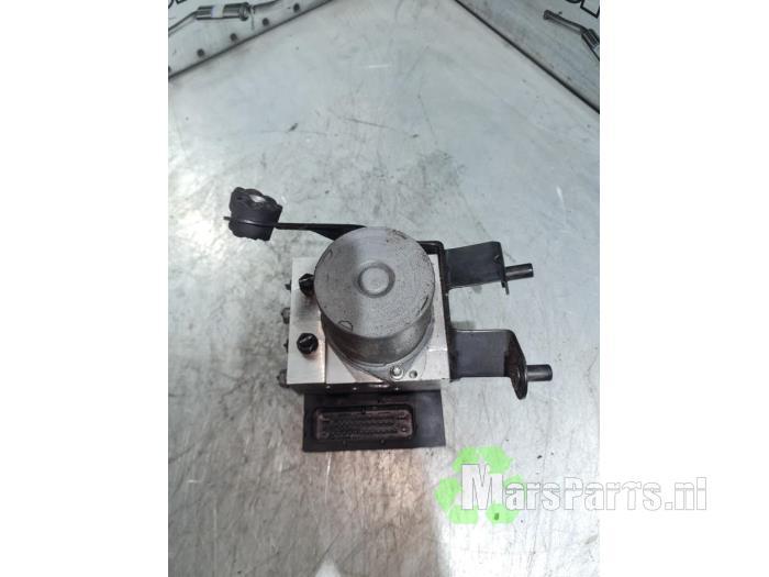 ABS Pomp van een BMW 5-Serie, Gebruikt, -, -, Ophalen of Verzenden