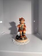 Goebel Hummel Moeder Helper Beeldje #133, Ophalen of Verzenden