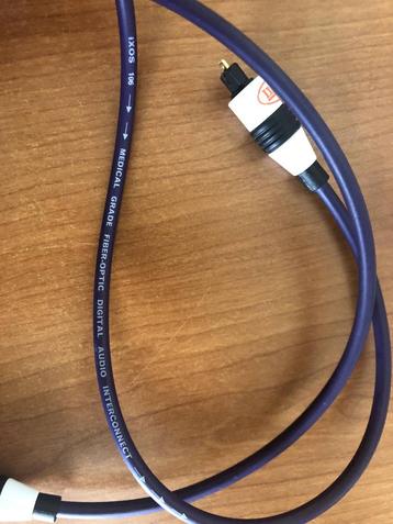 IXOS 106 optische toslink kabel 1 meter beschikbaar voor biedingen