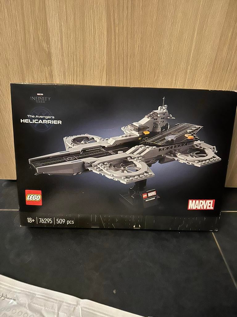 Lego Marvel Avengers Helicarrier - 76295, Ophalen of Verzenden, Zo goed als nieuw, Complete set, Lego