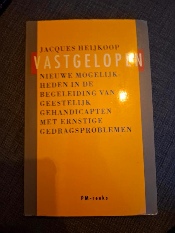 Vastgelopen - Jacques Heijkoop - Gedragsproblemen, Boeken, Psychologie, Gelezen, Klinische psychologie, Ophalen of Verzenden