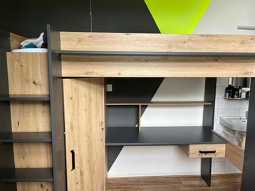 Moderne Hoogslaper met Bureau, Kast en Opbergruimte beschikbaar voor biedingen