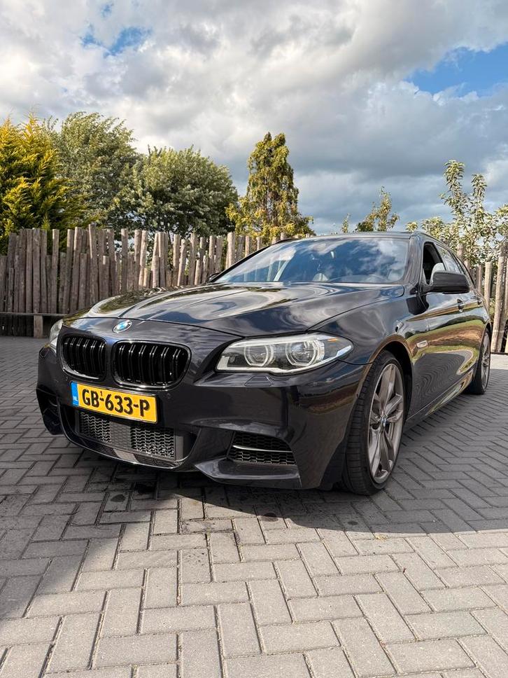 BMW 5-Serie M550d Touring Xdrive, Carbonzwart, Auto's, BMW, Particulier, 5-Serie, 360° camera, 4x4, ABS, Achteruitrijcamera, Adaptieve lichten