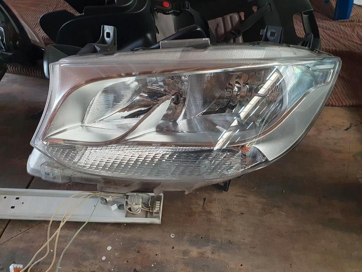 mercedes sprinter w907  linker koplamp A9109060000, Auto-onderdelen, Verlichting, Mercedes-Benz, Gebruikt, Ophalen