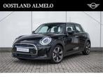MINI Hatchback Cooper Automaat / LED / Airconditioning / Cru, Auto's, Parkeersensor, Gebruikt, Met garantie (alle), Zwart