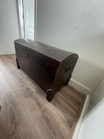 Antieke Dekenkist - Prachtige Opbergruimte beschikbaar voor biedingen